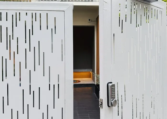 Middle Haus 3br Near Bts Ari, * Bangkok