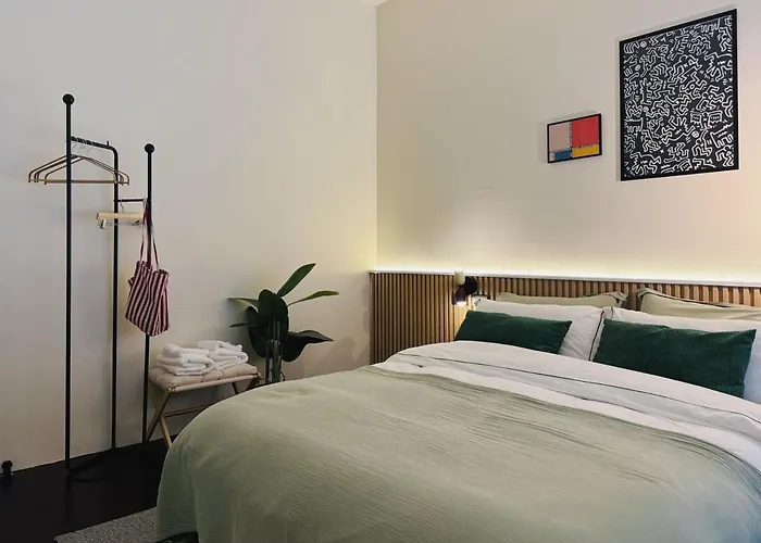 Middle Haus 3br Near Bts Ari, Villa *