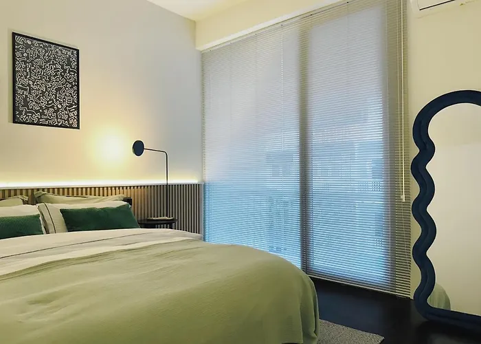 Middle Haus 3br Near Bts Ari, Villa Bangkok