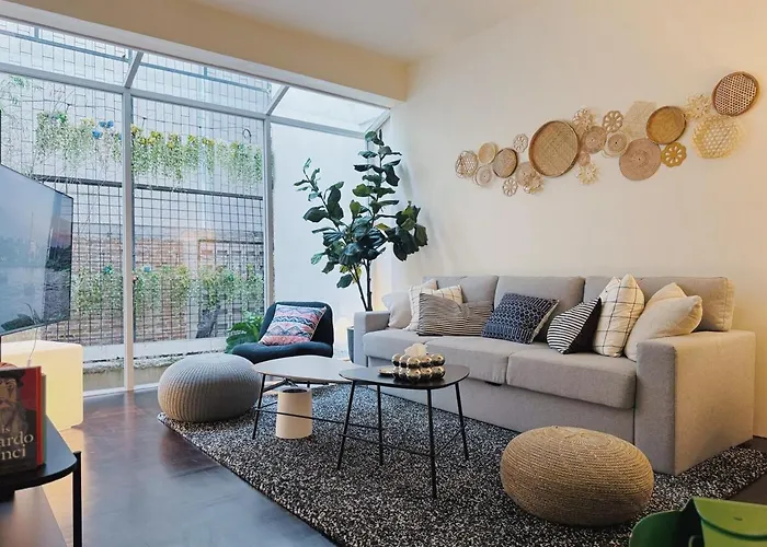 Villa Middle Haus 3br Near Bts Ari, Bangkok
