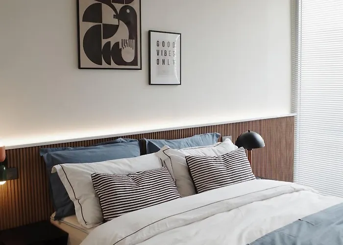 Middle Haus 3br Near Bts Ari, * Bangkok