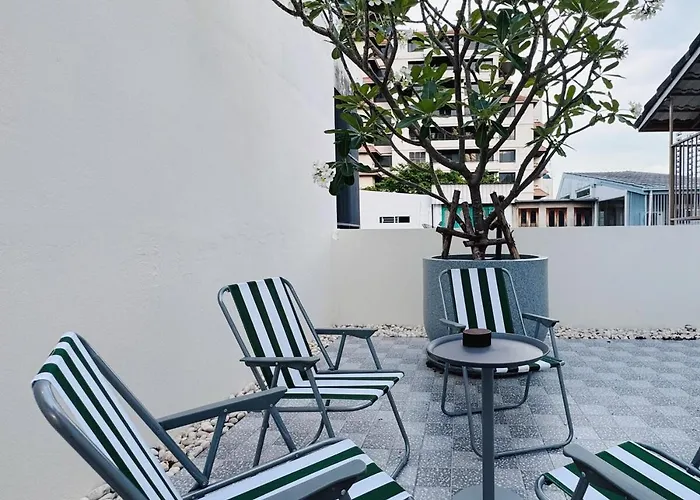 Middle Haus 3br Near Bts Ari, Villa *
